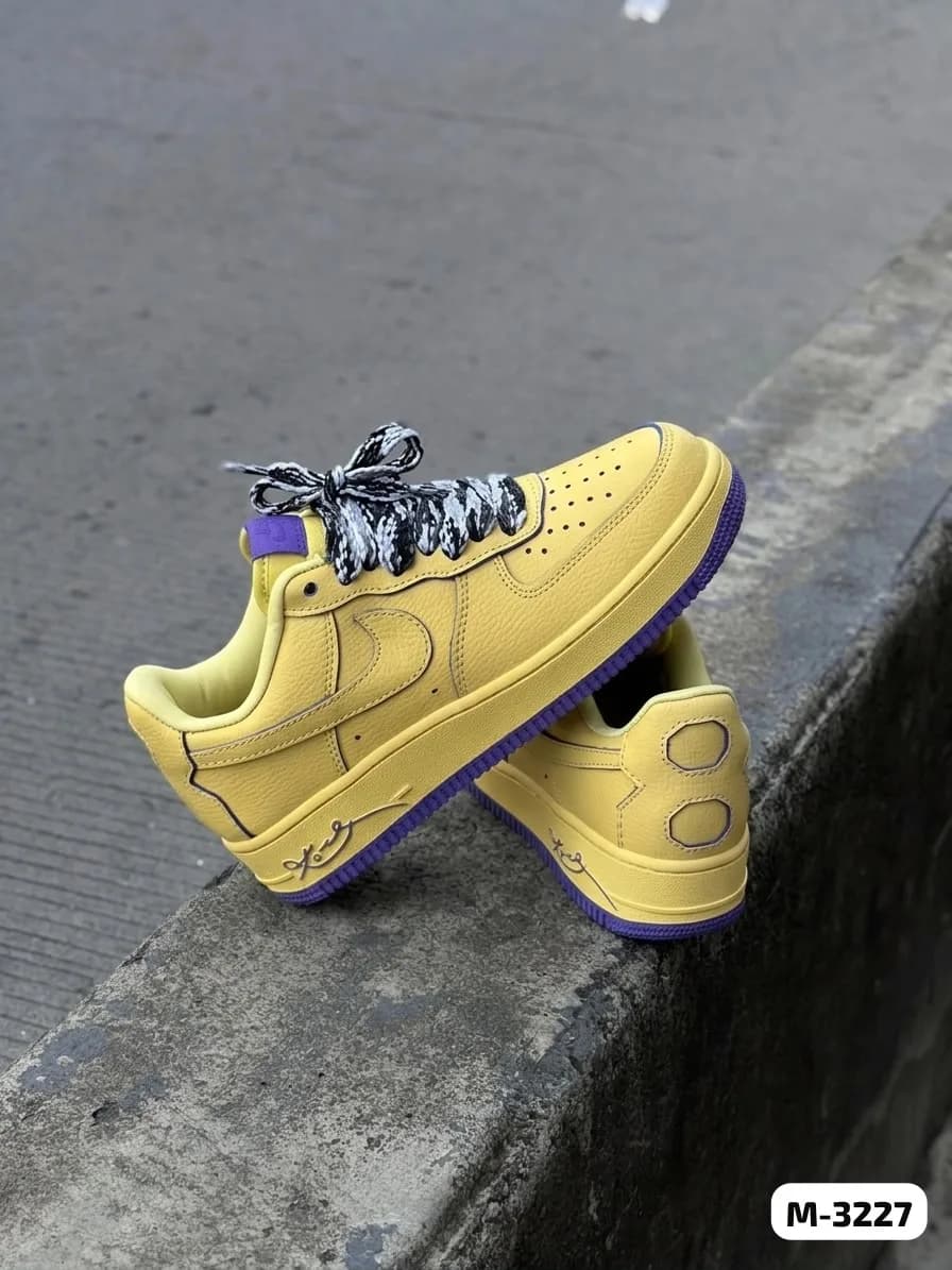 NIKE AF1