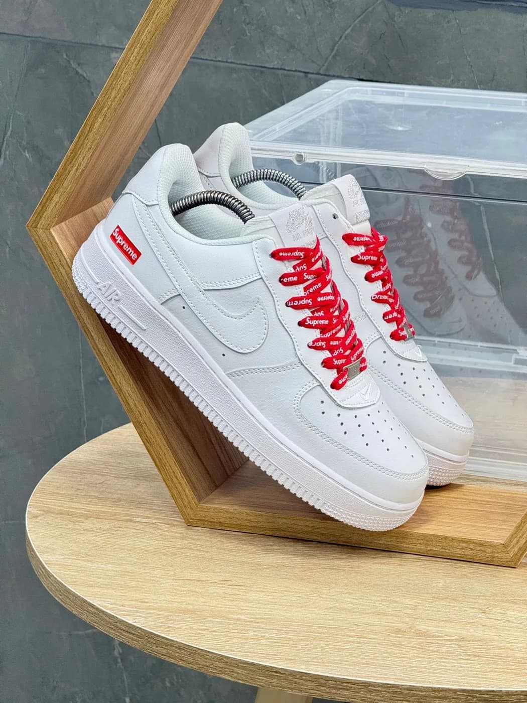 NIKE AF1 SUPREME
