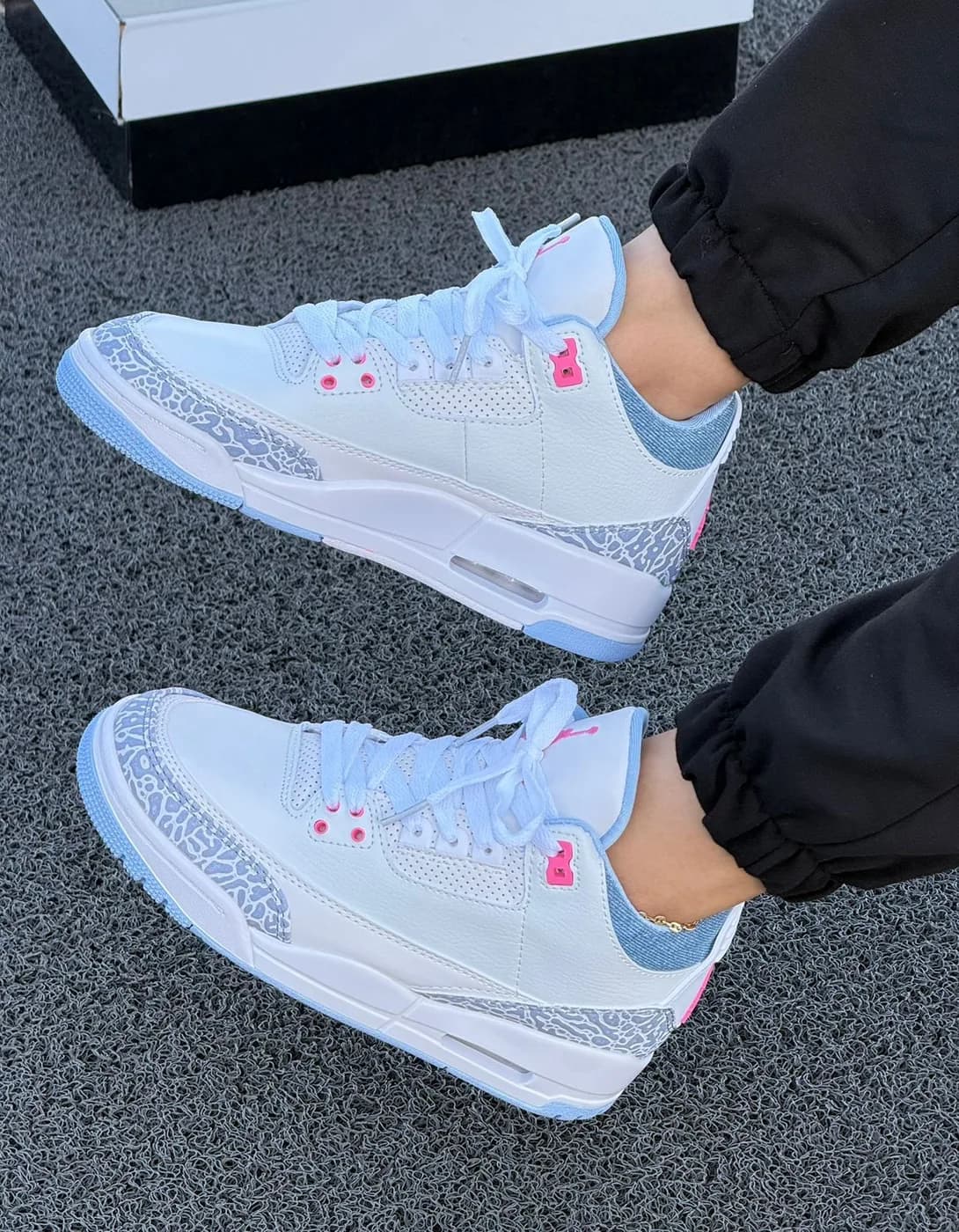 JORDAN RETRO 3