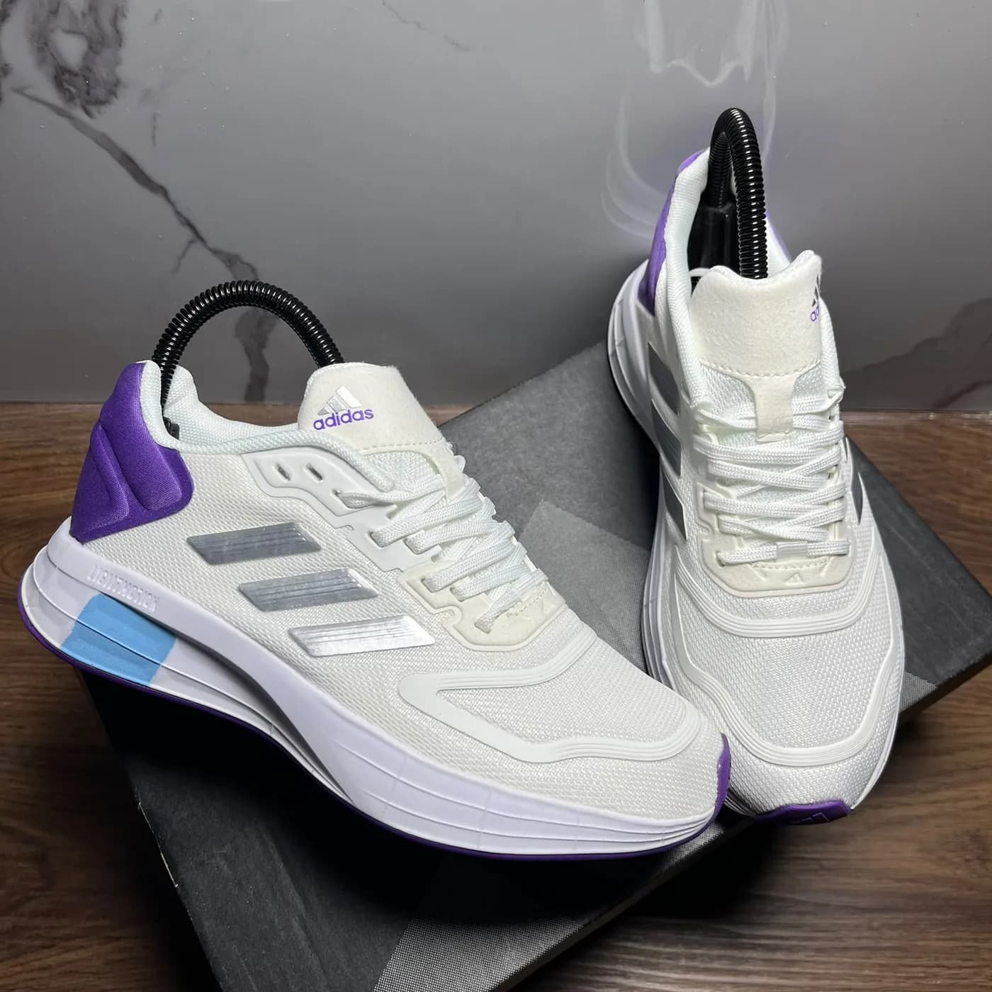ADIDAS BOUNCE LIGHTMOTION